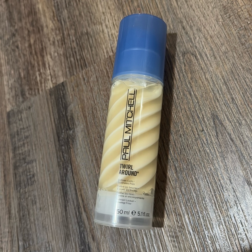 Curls Twirl Around Crunch-Free Curl Definer